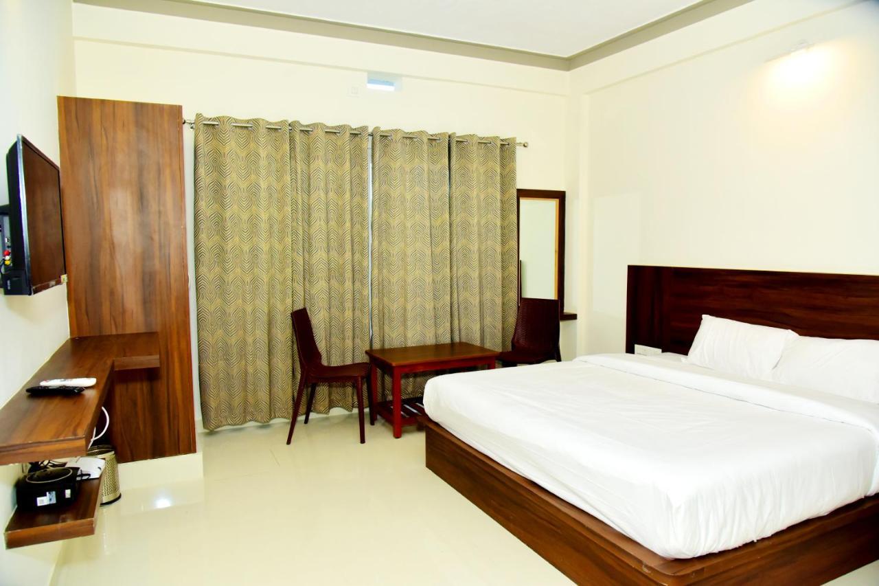Grand Misty Heaven Villa Madikeri Kültér fotó