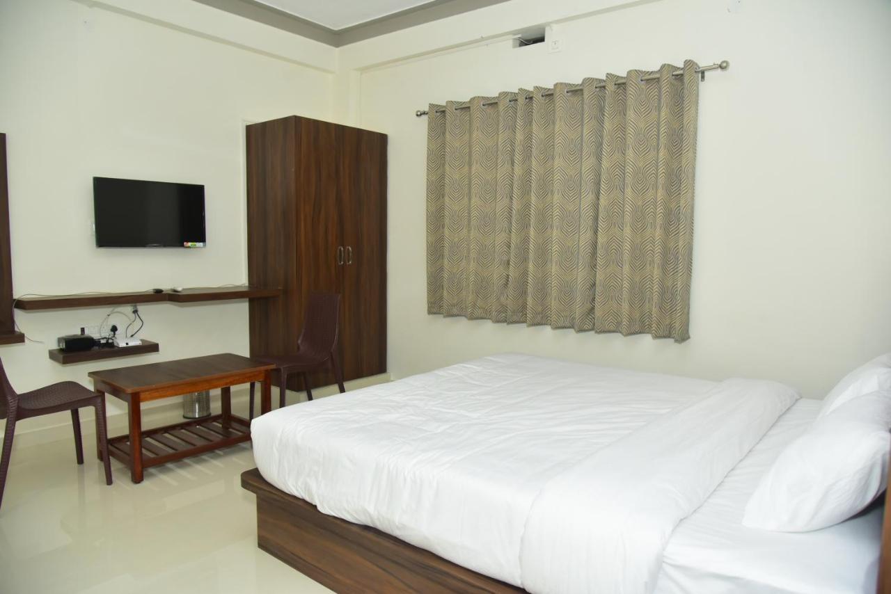 Grand Misty Heaven Villa Madikeri Kültér fotó